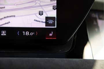 Audi SQ6 e-tron