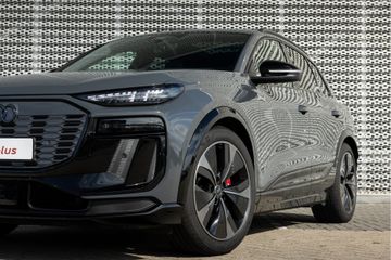 Audi SQ6 e-tron