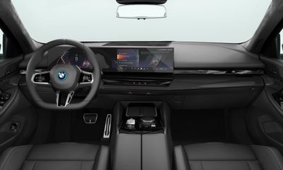 BMW i5