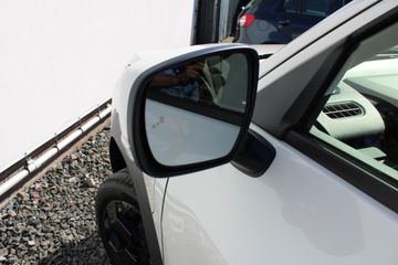Suzuki e Vitara