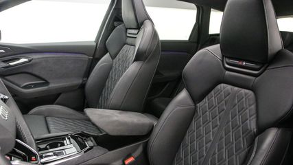 Audi SQ6 e-tron