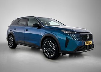 Peugeot e-5008