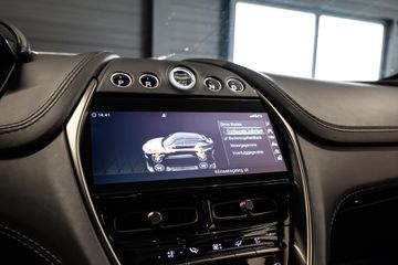 Aston Martin DBX