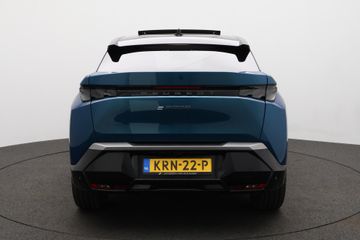Peugeot e-3008