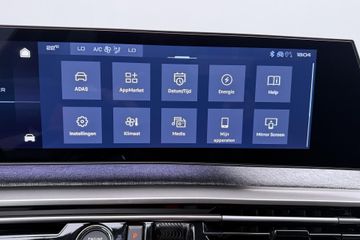 Peugeot e-3008