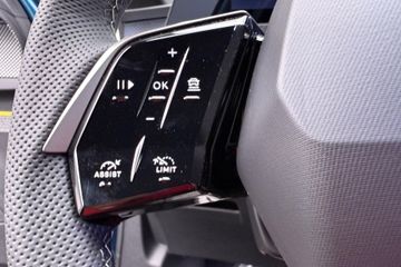 Peugeot e-3008