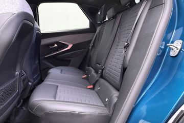 Peugeot e-3008