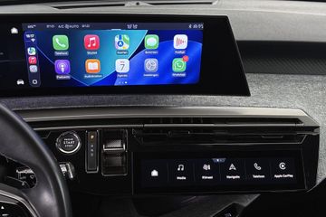 Peugeot e-3008