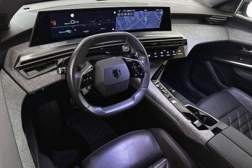 Peugeot e-3008