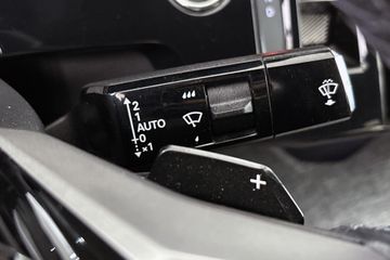 Peugeot e-3008