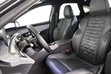 Peugeot e-3008