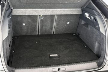 Peugeot e-3008