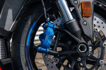 BMW M 1000 R