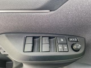 Mazda 2 Hybrid