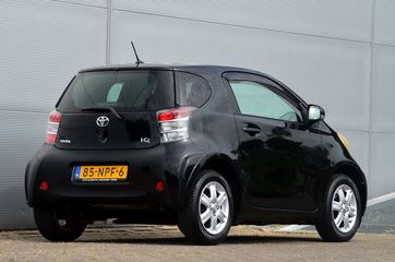 Toyota iQ