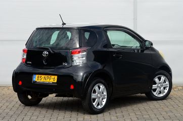 Toyota iQ