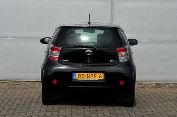 Toyota iQ