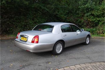 Lincoln Town Car
