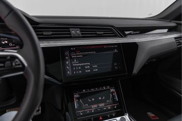 Audi Q8 Sportback e-tron