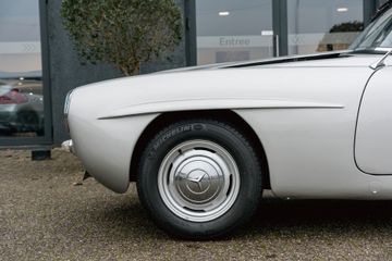 Mercedes-Benz 190
