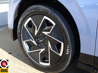 Lynk & Co 02