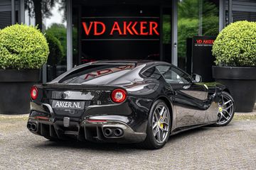 Ferrari F12