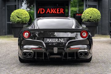 Ferrari F12
