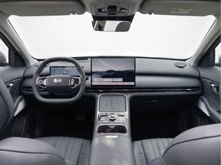 Geely Starray EM-i