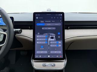Volvo ES90