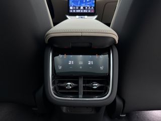 Volvo ES90