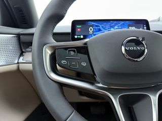 Volvo ES90