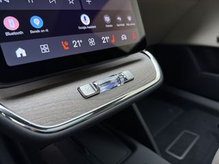 Volvo ES90