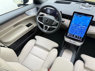 Volvo ES90