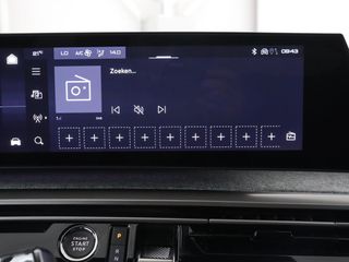 Peugeot e-3008