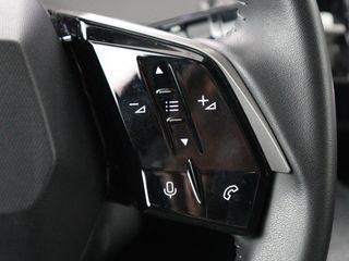 Peugeot e-3008