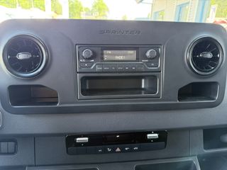 Mercedes-Benz eSprinter