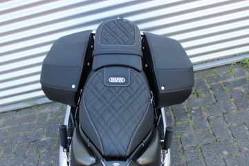 BMW R 18