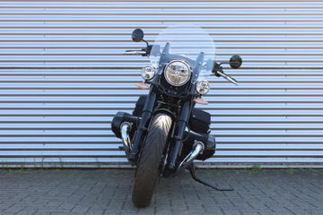 BMW R 18