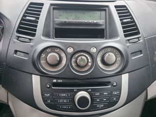 Mitsubishi Grandis