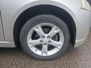 Mitsubishi Grandis
