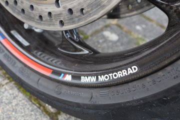 BMW M 1000 XR
