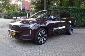 Volvo EX90