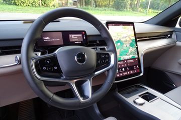 Volvo EX90