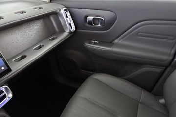 Leapmotor B10
