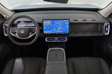 Leapmotor B10