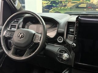 Dodge Ram Pick-Up