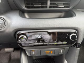 Mazda 2 Hybrid