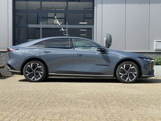 Mazda 6e