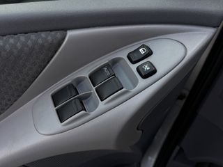 Nissan Almera Tino