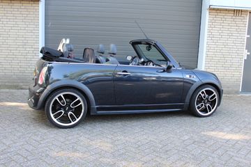 MINI Cooper Cabrio